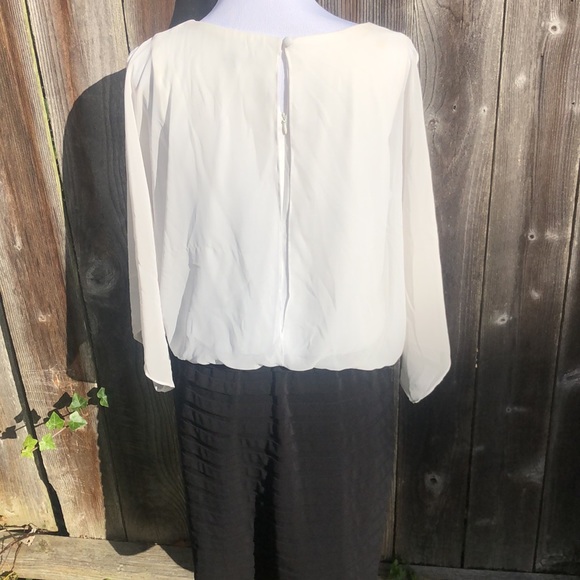 MSK Dress with Sheer Sleeves with Arm Slits. Size 14 Formal wear or Party Dress! - Picture 10 of 12